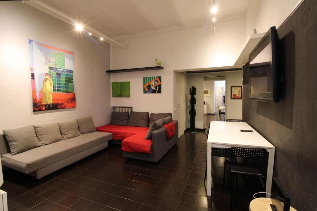 Lovely 2 Bedroom Apartment-6 Pax By Yourhost Rom