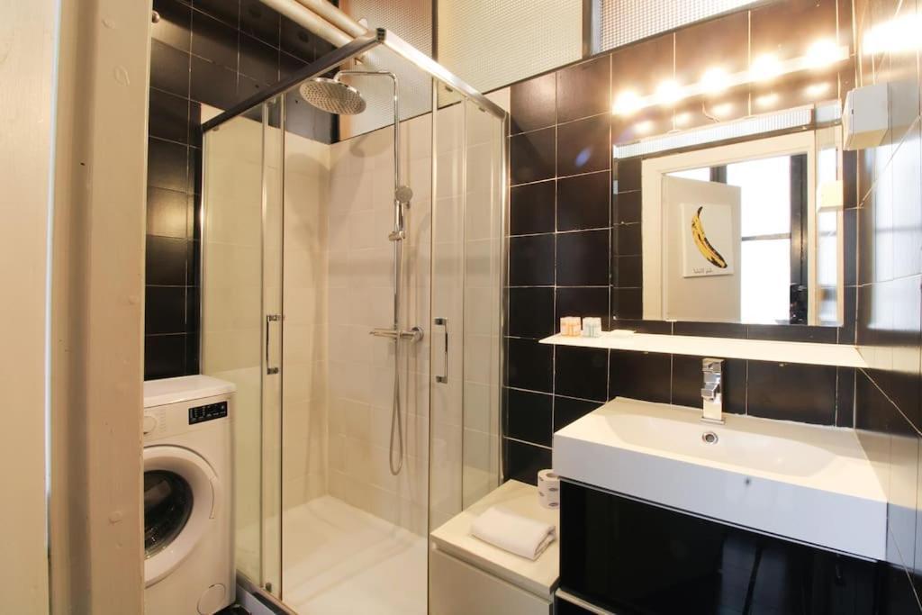 Apartment Lovely 2 Bedroom Apartment-6 Pax By Yourhost Rom